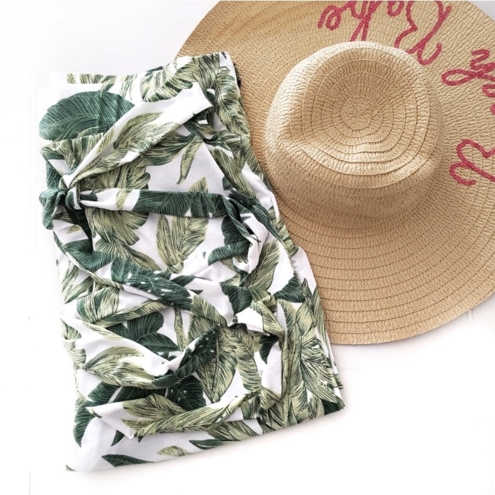 Vin Vin | Palm Leaf Print Tie Waist Wide Leg Resort Pants With Pockets Vacation